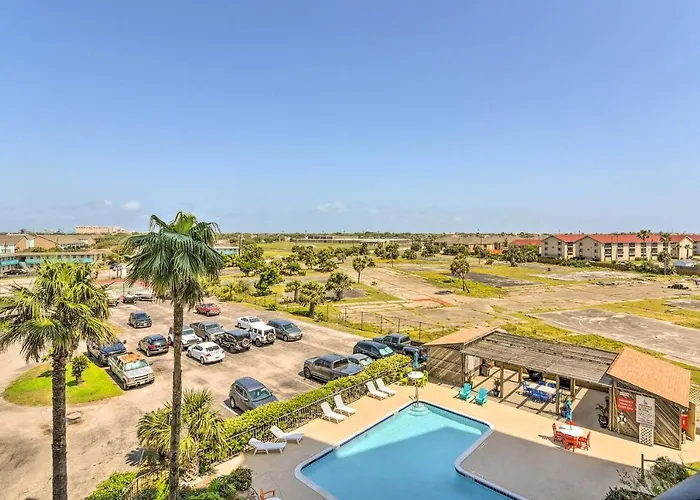 Galveston Oceanfront Condo With Balcony And View!