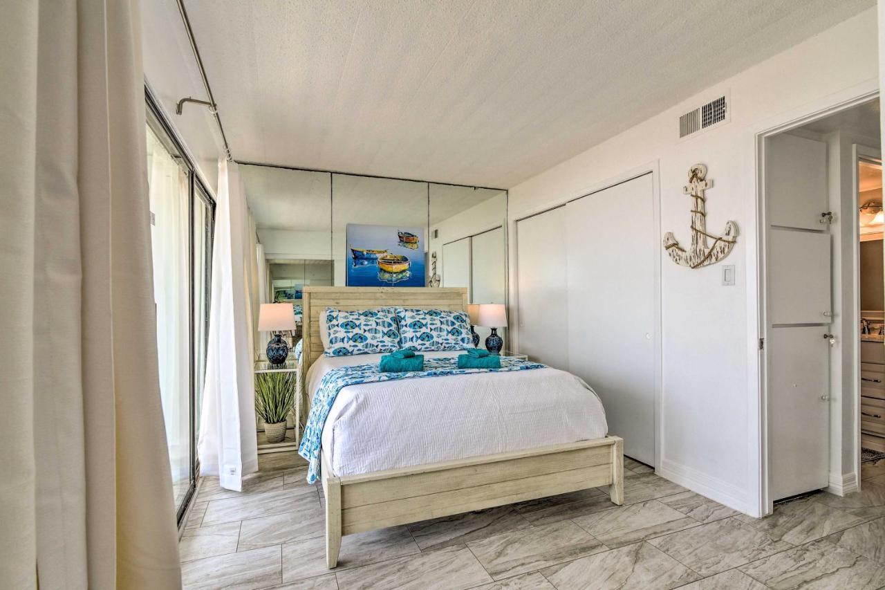Oceanfront With Balcony And View! Apartment *