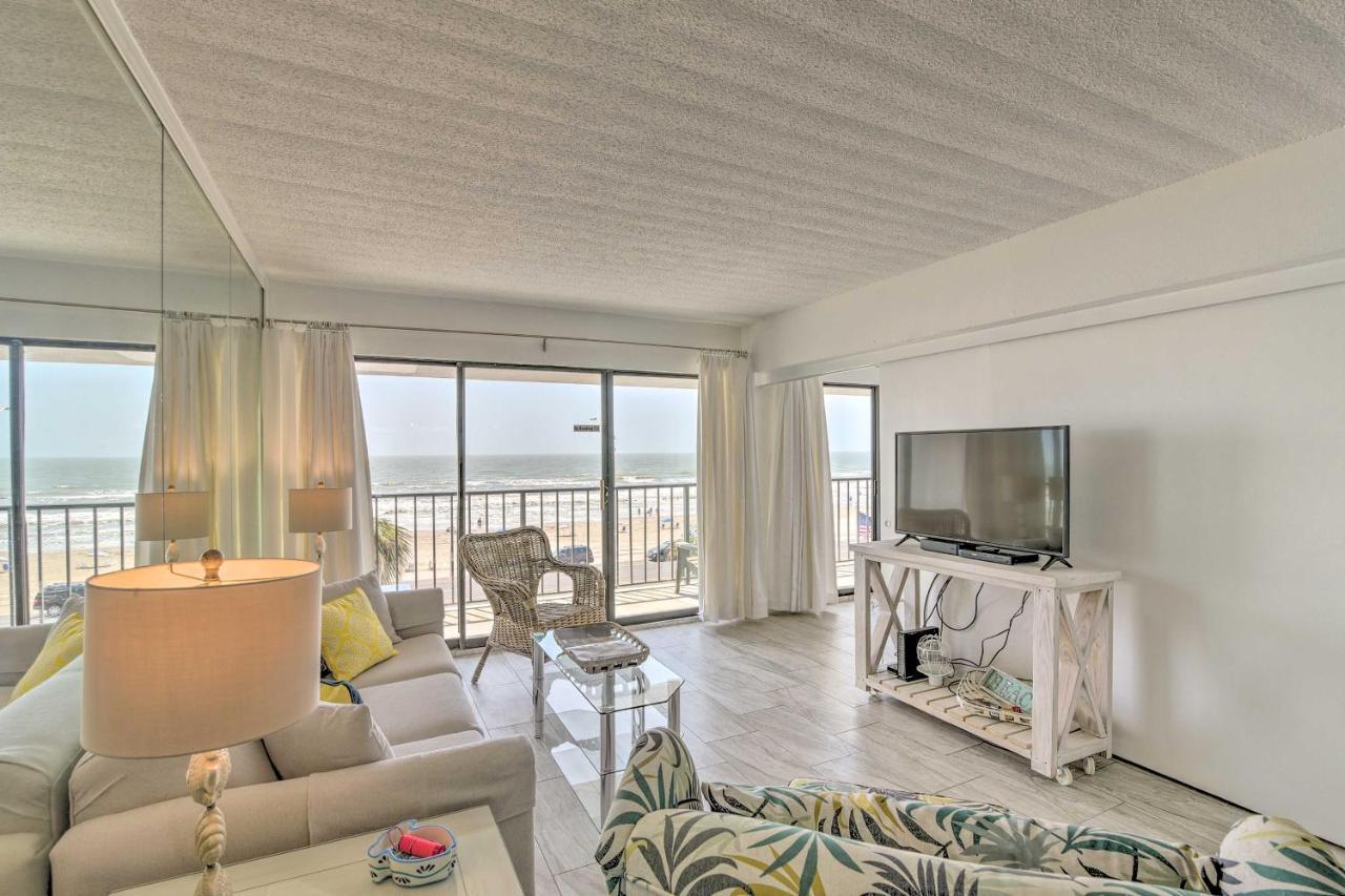 Oceanfront With Balcony And View! *