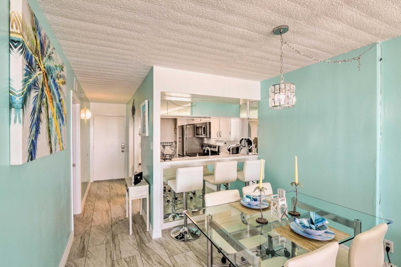 Oceanfront With Balcony And View! *